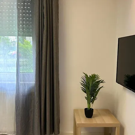 Nest Komfort Ferien- Und Monteurwohnungen Kueche-garten *